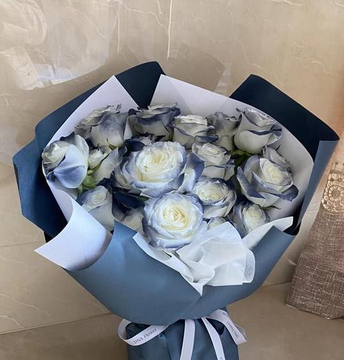 男朋友养的玫瑰花有何特殊含义？