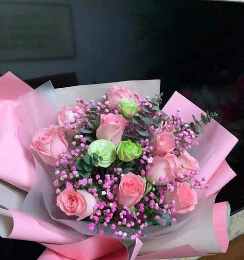 朋友道歉时应该送什么花？花语和选择指南是什么？
