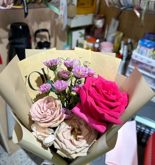 鲜花花束的正确保养方法是什么？