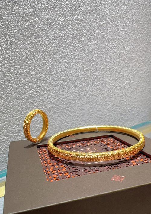 麦穗花夹的寓意和象征是什么？如何挑选合适的麦穗花夹？