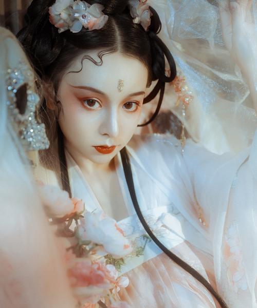 漆骨生花的寓意是什么？漆骨生花在文化中的地位如何？