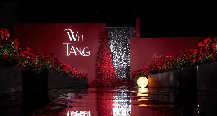 黑夜中红色玫瑰花有何寓意？红色玫瑰在夜晚代表什么？