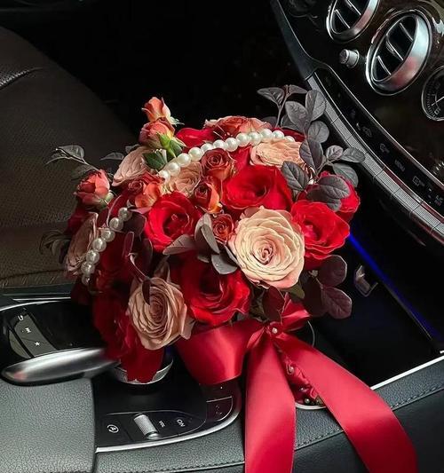 背手捧花有什么特别的含义吗？