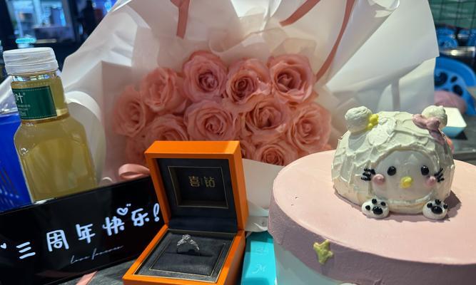 手捧花造型钻戒寓意什么？钻戒设计中的花语有哪些？