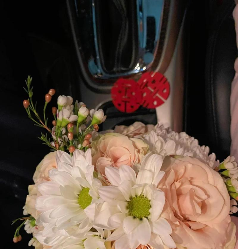 结婚时换手捧花有何寓意？手捧花在婚礼中的意义是什么？