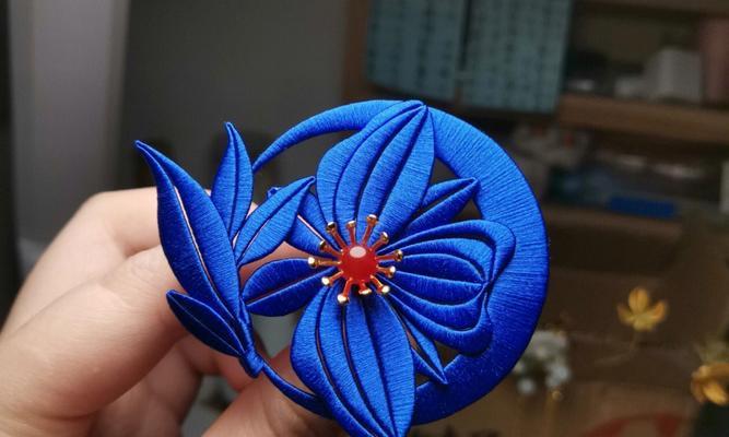 蓝色缠花加珍珠的寓意是什么？这种组合花束有何特殊含义？