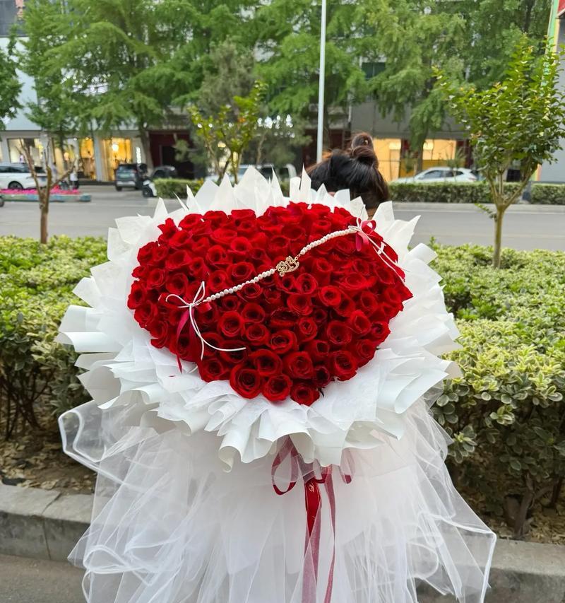 情人节饮品玫瑰花的寓意是什么？玫瑰花饮品的象征意义是什么？