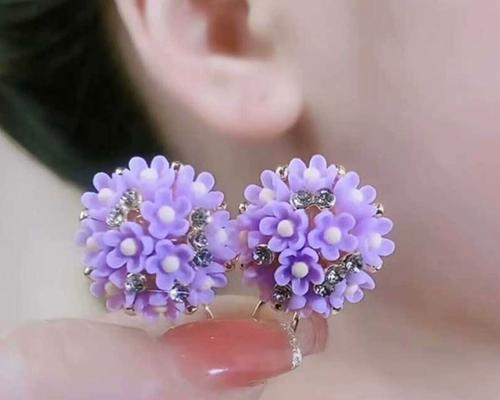 紫色花象征什么？紫色花卉的寓意有哪些？