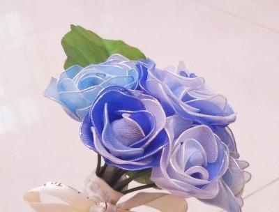 咖色蓝色手捧花代表什么？手捧花的寓意有哪些？