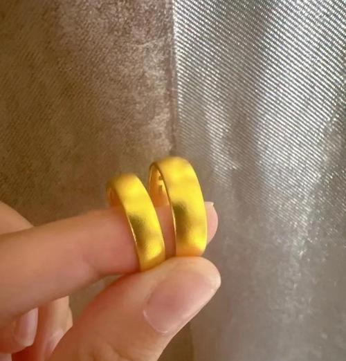 黄金富贵花戒指的寓意是什么？如何挑选寓意吉祥的戒指？