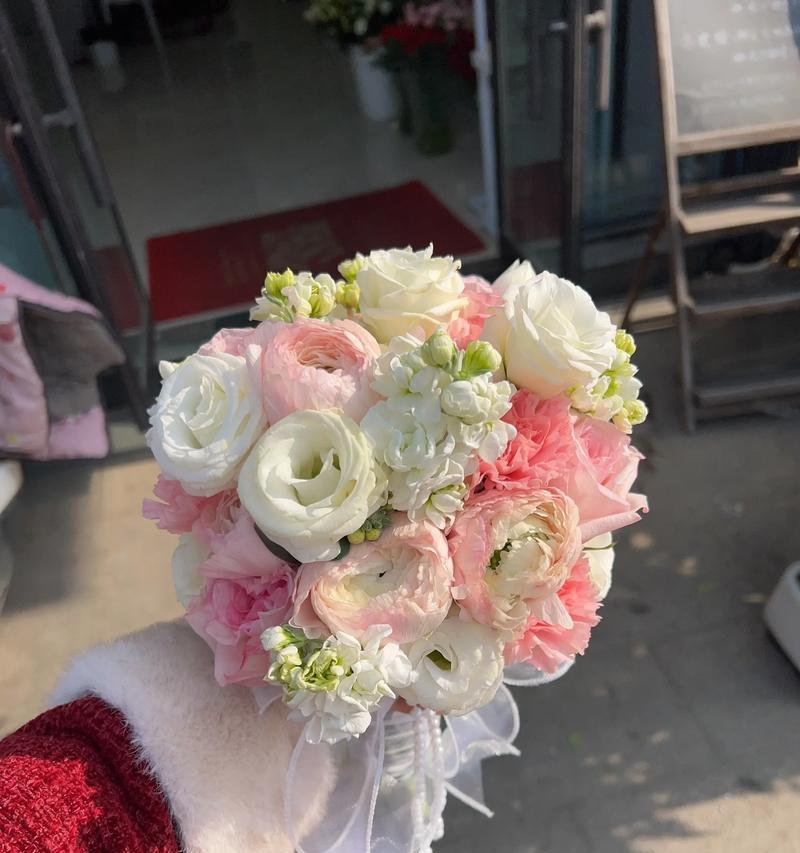 新郎手捧花有何特殊含义？